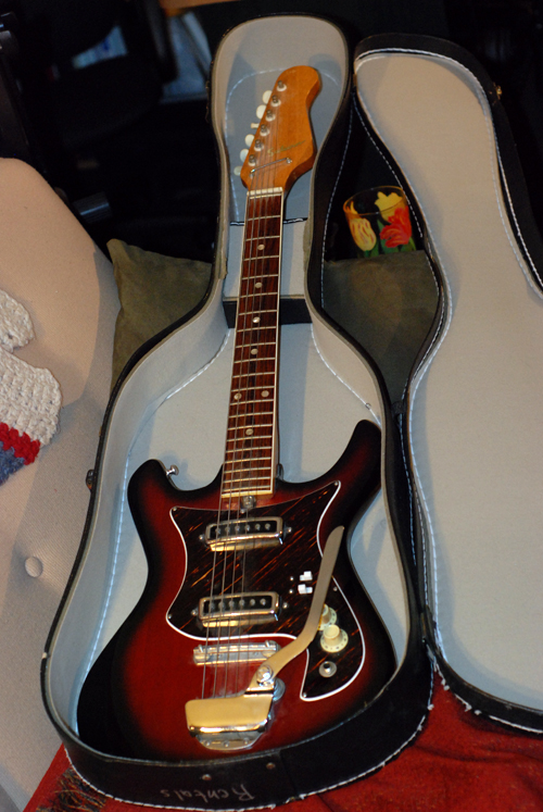 Small Scale Vintage Japanese Saturn Electric Guitar
