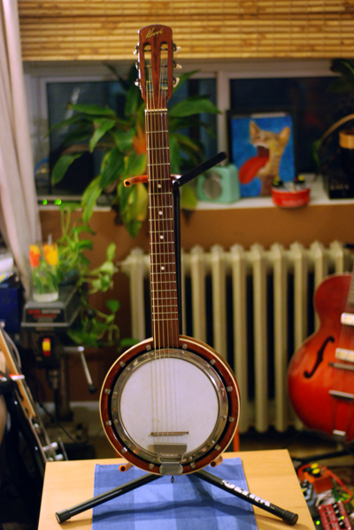Korri Six-String Banjo